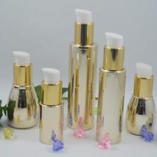 慈溪市周巷靚邦塑料制品廠 專(zhuān)注塑料瓶與化妝品包材的專(zhuān)業(yè)制造商